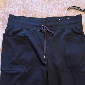 Women's black jogger style pants!